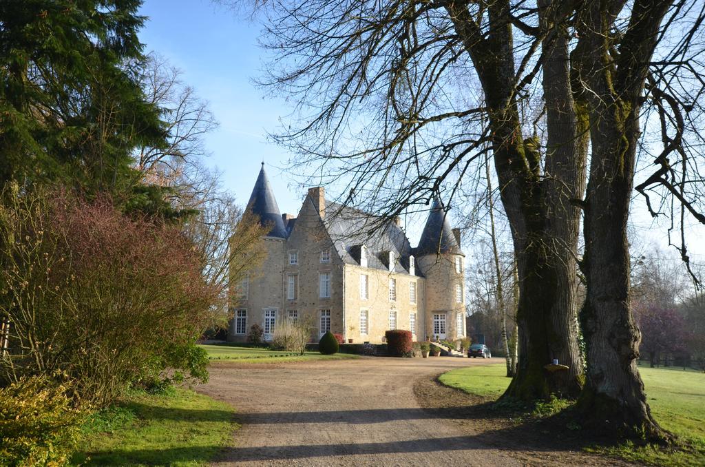 Chateau De Vaux Yvre-l'Eveque Экстерьер фото