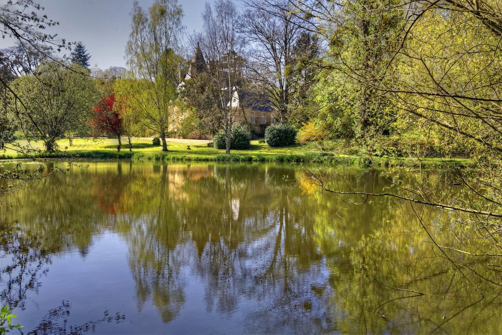 Chateau De Vaux Yvre-l'Eveque Экстерьер фото